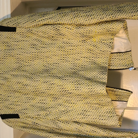 Banana Republic yellow/black tweed Top - Picture 4 of 7